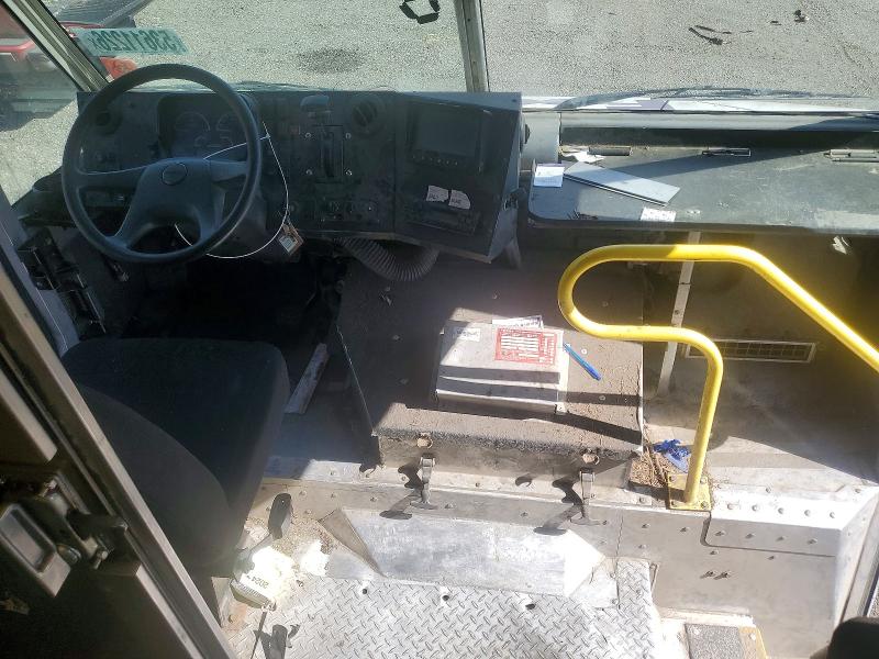 2022 Frht - freightliner VIN 4UZAAPFA2NCND3040 COPART salvage auction — REAR END, WA - BILL OF SALE, sold $1,550 on 2026-09-09 (photo 8)