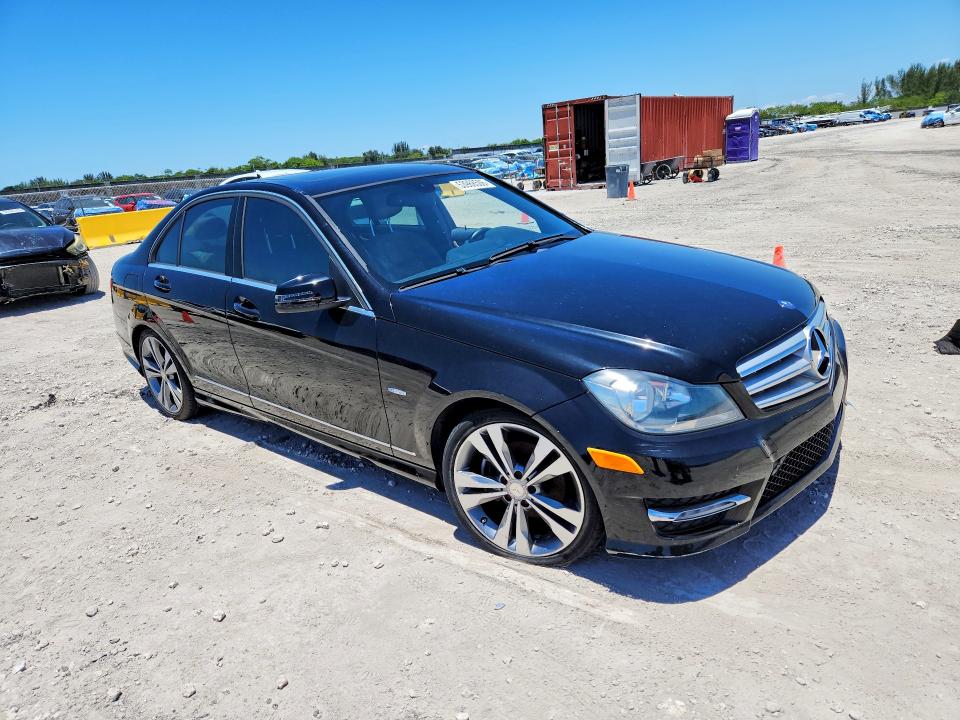2012 Mercedes-benz C class VIN WDDGF4HB3CR209166 COPART salvage auction — MINOR DENT/SCRATCHES, Fl - Cert Of Title-Rebuilt, sold $650 on 2026-07-27 (photo 4)