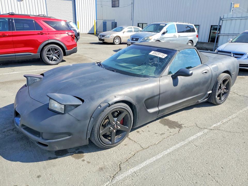 2002 Chevrolet Corvette VIN 1G1YY32G825115600 COPART salvage auction — MINOR DENT/SCRATCHES, Fl - Dis/Dlr/Exp Only Clean Title, sold $2,300 on 2026-07-31 (photo 1)