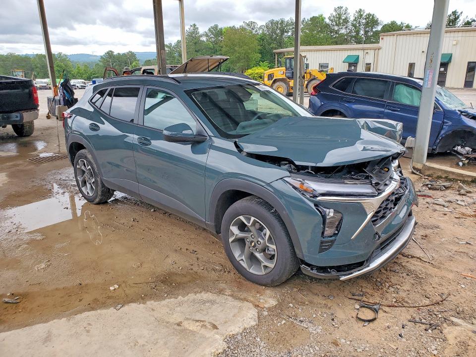 2025 Chevrolet Trax VIN KL77LHEP9SC333290 COPART salvage auction — FRONT END, AL - CERT OF TITLE-SALVAGE TITLE (P), sold $1,150 on 2026-07-28 (photo 4)