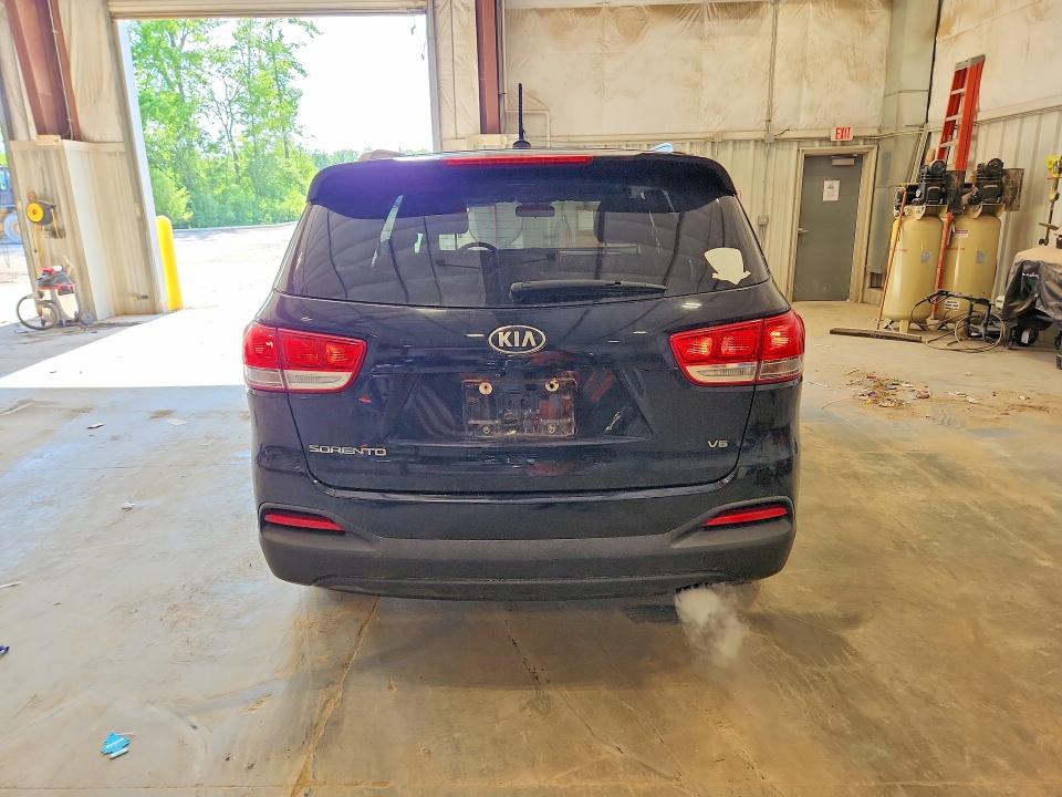 2017 Kia Sorento VIN 5XYPG4A59HG196988 COPART salvage auction — MINOR DENT/SCRATCHES, WI - CERTIFICATE OF TITLE, sold $1,750 on 2026-07-15 (photo 6)