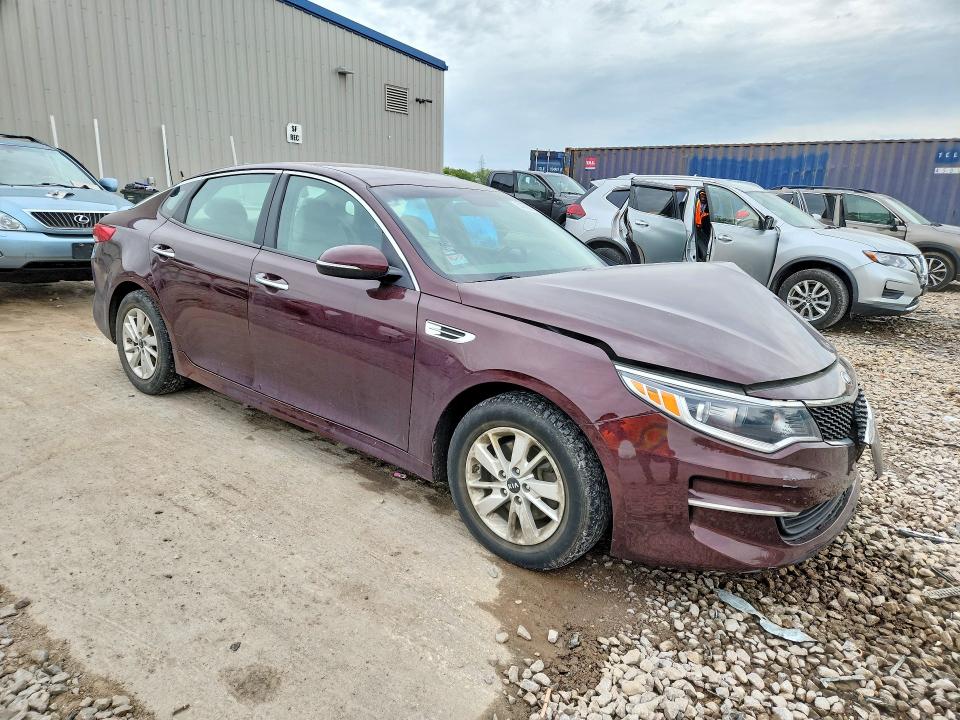 2017 Kia Optima VIN 5XXGT4L3XHG156687 COPART salvage auction — FRONT END, Il - Salvage Certificate, sold $1,350 on 2026-07-06 (photo 4)