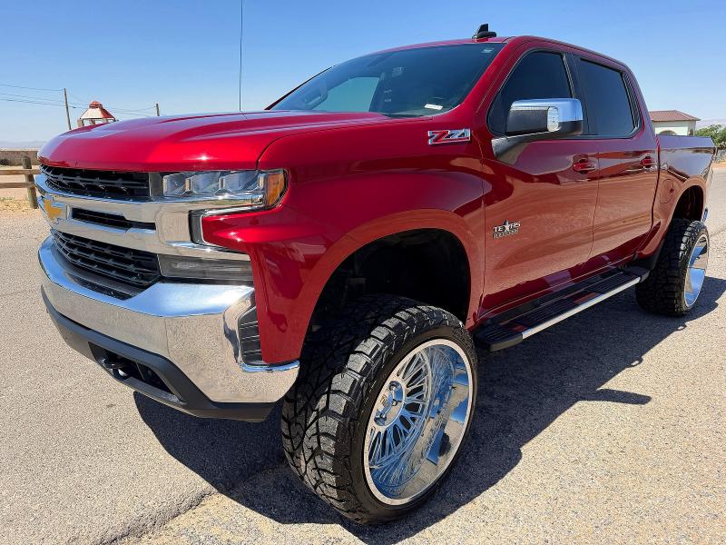 2021 Chevrolet Silverado 1500 VIN 1GCUYDED0MZ214405 COPART salvage auction — Minor Dent/Scratches, NM - CERT OF TITLE-SALVAGE (P), sold $26,500 on 2026-07-10 (photo 2)