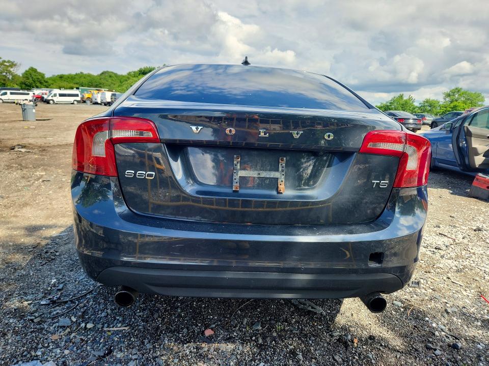 2012 Volvo VIN YV1622FS8C2125002 COPART salvage auction — SIDE, Id - Salvage Certificate Of Title, sold $375 on 2026-08-18 (photo 6)