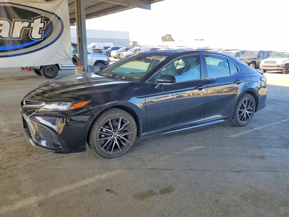 2021 Toyota Camry VIN 4T1T11AK0MU487159 COPART salvage auction — REAR END, Ca - Salvage Certificate, sold $10,000 on 2026-07-02 (photo 1)