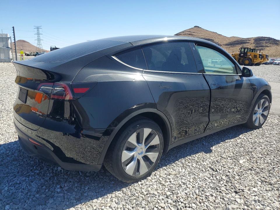 2023 Tesla Model y VIN 7SAYGDEE5PF674377 COPART salvage auction — FRONT END, Nv - Salvage Title, sold $9,500 on 2026-07-22 (photo 3)