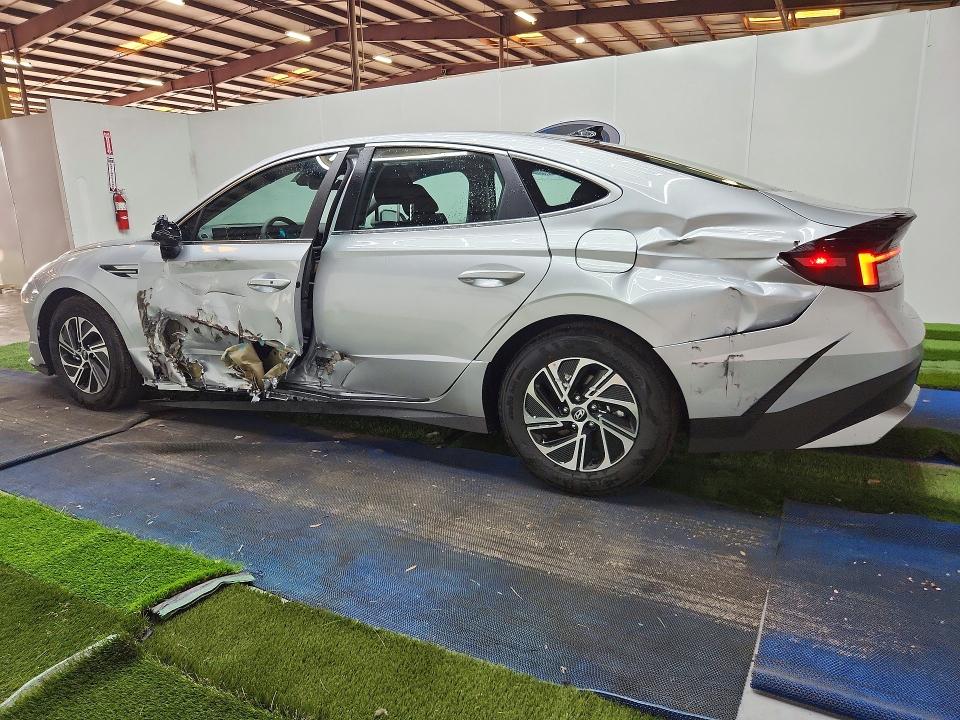 2026 Hyundai Sonata hybrid VIN KMHL24JJ7TA163292 COPART salvage auction — SIDE, FL - CERTIFICATE OF TITLE (P), sold $11,400 on 2026-07-15 (photo 2)