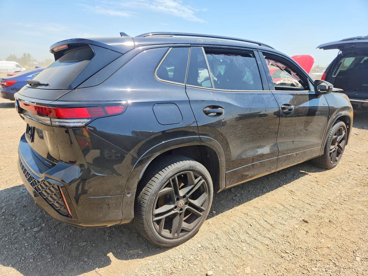2025 Volkswagen Tiguan VIN 3VVGR7RM9SM063246 COPART salvage auction — Front End, IL - SALVAGE CERTIFICATE, sold $7,900 on 2026-07-09 (photo 3)