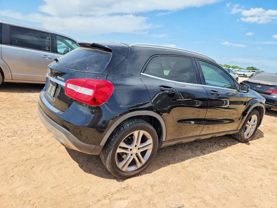 2015 Mercedes-benz Gla-class VIN WDCTG4GB4FJ090368 COPART salvage auction — MINOR DENT/SCRATCHES, Tx - Salvage Vehicle Title, sold $2,600 on 2026-07-09 (photo 3)