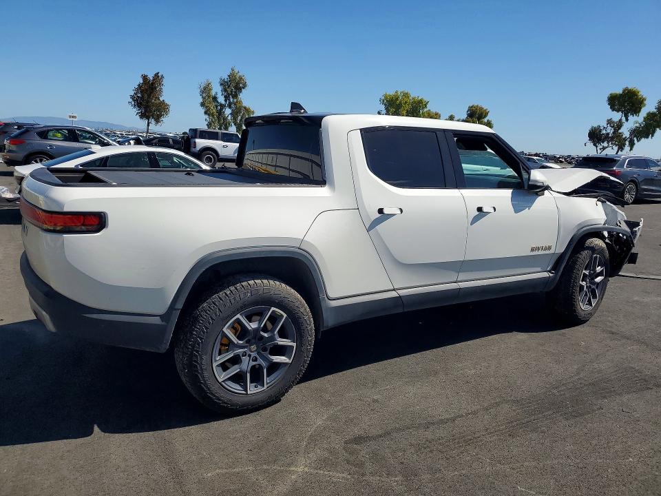 2022 Rivian VIN 7FCTGAAL6NN001844 COPART salvage auction — FRONT END, Ca - Salvage Certificate, sold $10,400 on 2026-07-09 (photo 3)