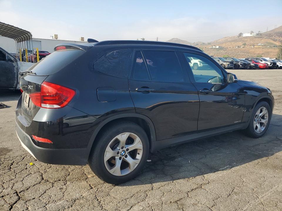 2015 BMW X1 VIN WBAVM1C51FV316023 COPART salvage auction — MINOR DENT/SCRATCHES, Ca - Dis/Dlr/Exp Only Clean Title, sold $1,350 on 2026-07-27 (photo 3)