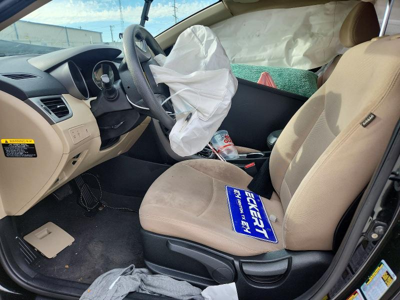 2016 Hyundai Elantra VIN KMHDH4AE8GU636532 COPART salvage auction — FRONT END, Tx - Salvage Vehicle Title, sold $300 on 2026-07-31 (photo 7)