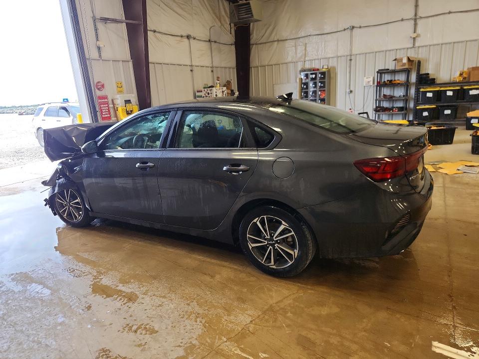 2022 Kia Forte VIN 3KPF24ADXNE429013 COPART salvage auction — FRONT END, Tx - Certificate Of Title, sold $1,000 on 2026-07-09 (photo 2)