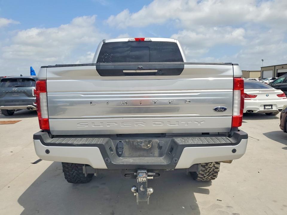 2019 Ford F250 VIN 1FT7W2BT1KEC22231 COPART salvage auction — VANDALISM, Salvage Title, sold $18,500 on 2026-07-09 (photo 6)