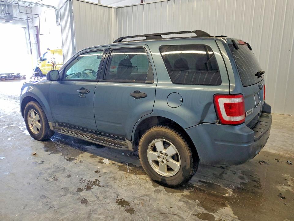 2010 Ford Escape VIN 1FMCU0D72AKC94138 COPART salvage auction — FRONT END, Nc - Dealer Only Clean Title, sold $850 on 2026-07-09 (photo 2)