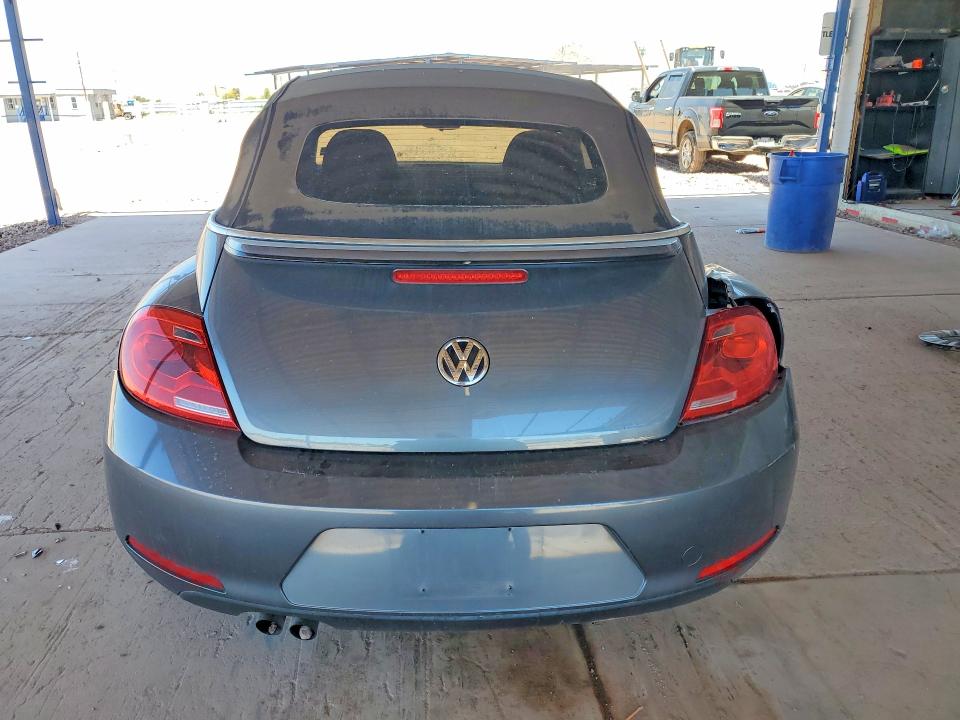 2015 Volkswagen Beetle VIN 3VW517AT3FM811346 COPART salvage auction — REAR END, Az - Cert Of Title - Salvage, sold $2,250 on 2026-07-02 (photo 6)