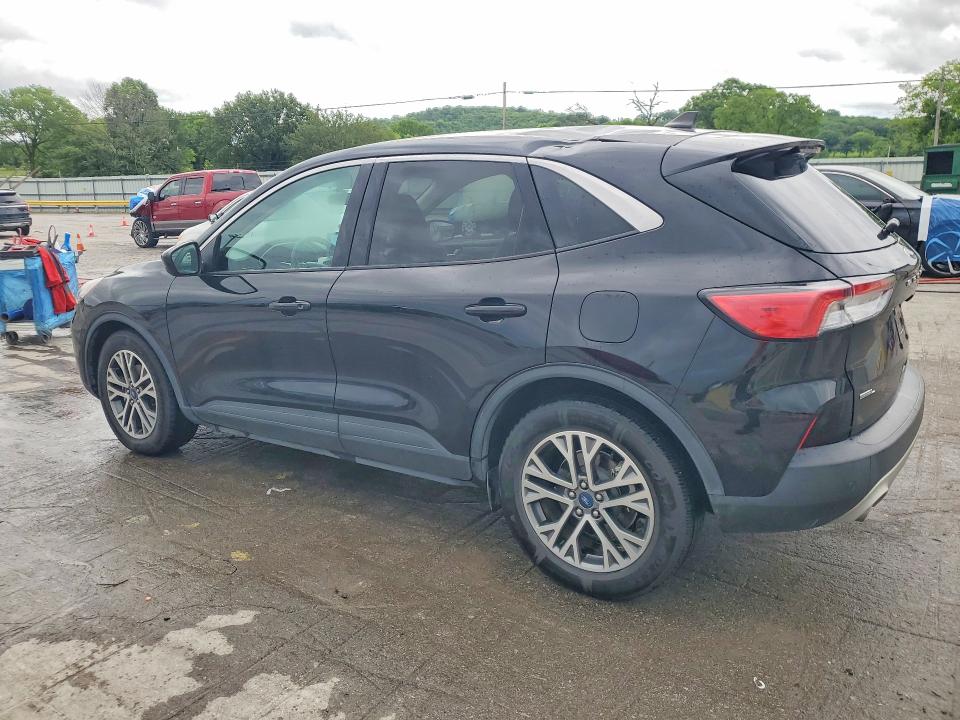 2022 Ford Escape VIN 1FMCU0CZ9NUA17290 COPART salvage auction — ROOF, Tn - Salvage Certificate, sold $7,900 on 2026-07-27 (photo 2)