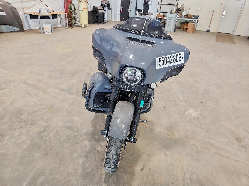 2018 Harley-davidson Fl VIN 1HD1PXL19JB959396 COPART salvage auction — SIDE, Vt - Cert Of Title-Salvage Vehicle, sold $2,150 on 2026-07-23 (photo 2)