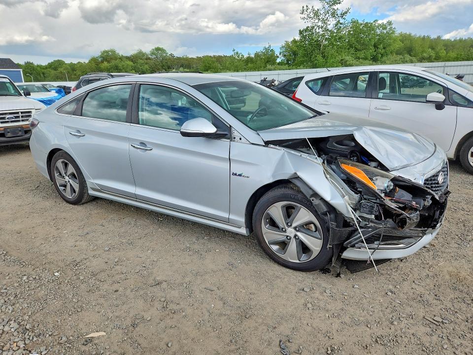 2017 Hyundai Sonata VIN KMHE34L15HA054596 COPART salvage auction — FRONT END, MA - CERT OF TITLE-SALVAGE, sold $1,750 on 2026-07-08 (photo 4)