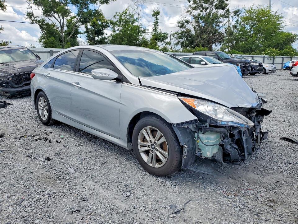 2014 Hyundai VIN 5NPEB4ACXEH919434 COPART salvage auction — FRONT END, Fl - Certificate Of Destruction, sold $900 on 2026-07-31 (photo 4)