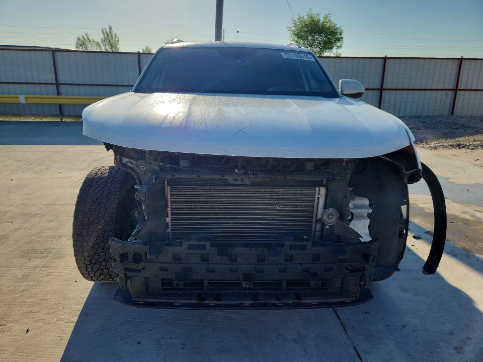2020 Volkswagen Atlas VIN 1V26E2CA2LC217210 COPART salvage auction — FRONT END, TX - SALVAGE VEHICLE TITLE, sold $7,100 on 2026-08-21 (photo 5)