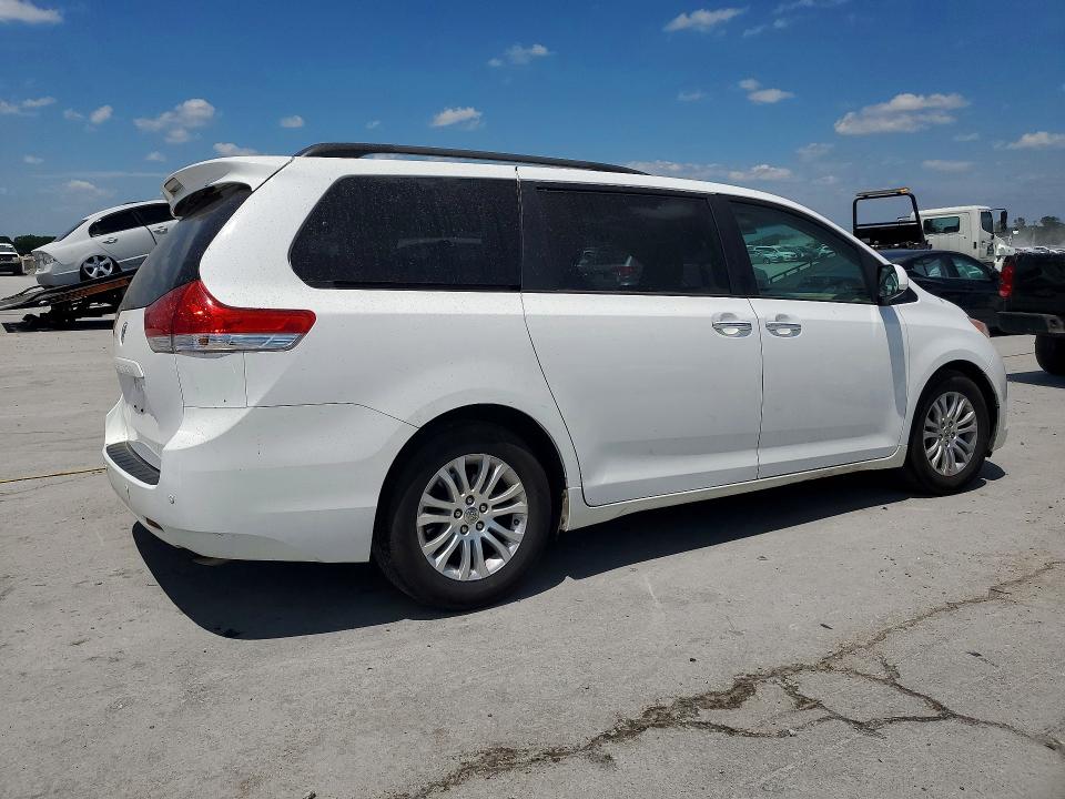 2014 Toyota Sienna VIN 5TDYK3DC4ES498940 COPART salvage auction — FRONT END, Tn - Salvage Certificate, sold $2,600 on 2026-07-08 (photo 3)