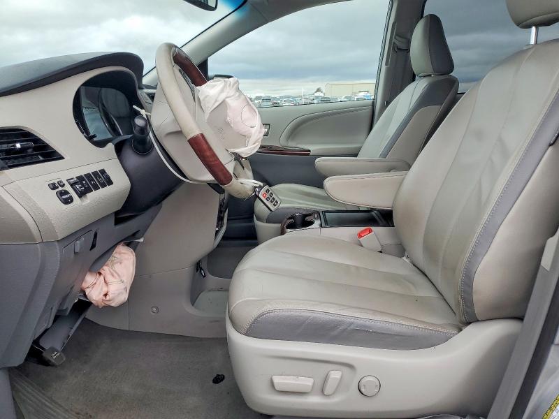 2014 Toyota Sienna VIN 5TDDK3DC5ES093880 COPART salvage auction — REAR END, CA - SALVAGE CERTIFICATE, sold $2,550 on 2026-07-09 (photo 7)