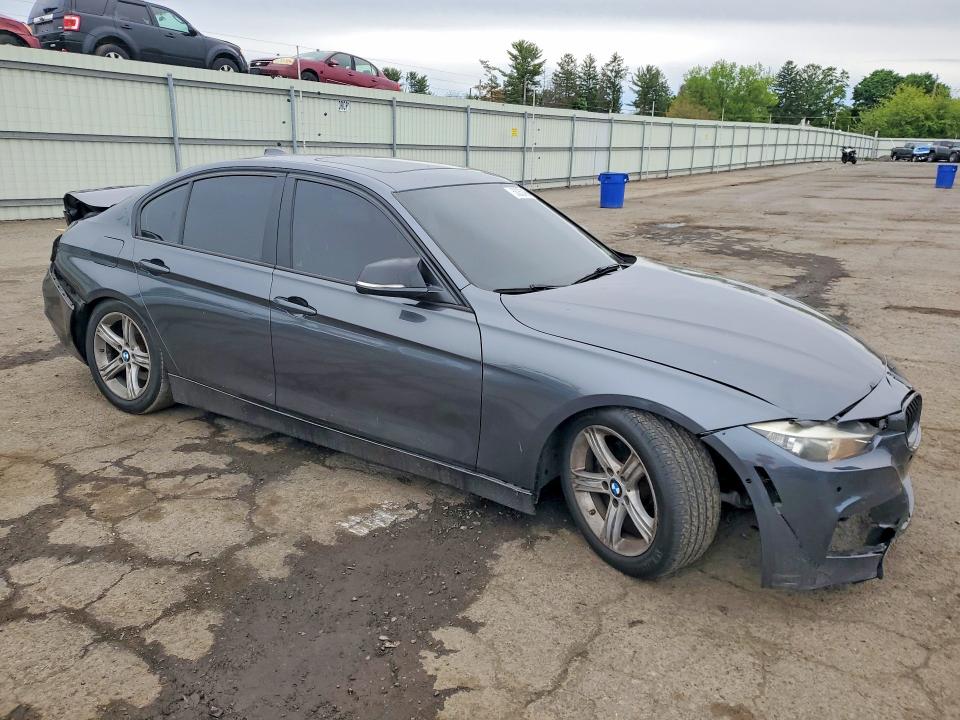 2013 BMW 3er VIN WBA3A5C54DJ460838 COPART salvage auction — REAR END, Pa - Cert Of Salv-R=Reconstructed, sold $400 on 2026-08-04 (photo 4)