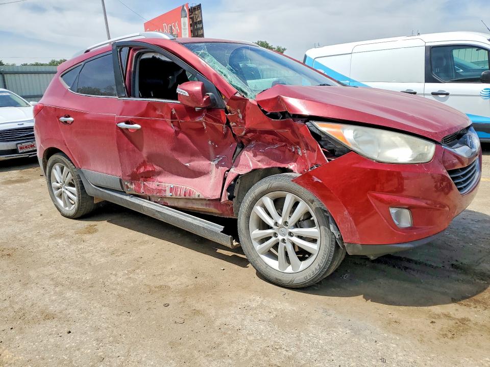 2010 Hyundai Tucson VIN KM8JU3AC2AU101064 COPART salvage auction — SIDE, KS - CERT OF TITLE-SALVAGE, sold $500 on 2026-07-22 (photo 4)