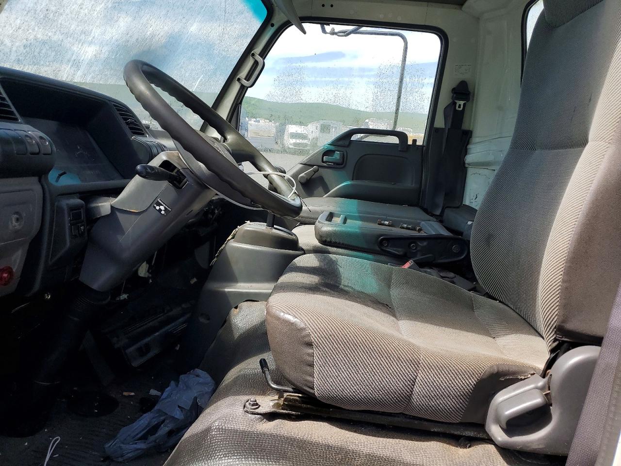 2003 Isuzu NPR VIN 4KLB4B1R53J800488 COPART salvage auction — Normal Wear, PA - CERT OF TITLE, sold $30 on 2026-07-07 (photo 7)
