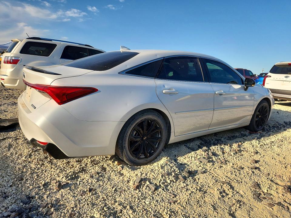2020 Toyota Avalon VIN 4T1GZ1FB5LU046452 COPART salvage auction — HAIL, MO - SALVAGE CERTIFICATE OF TITLE, sold $11,300 on 2026-07-27 (photo 3)