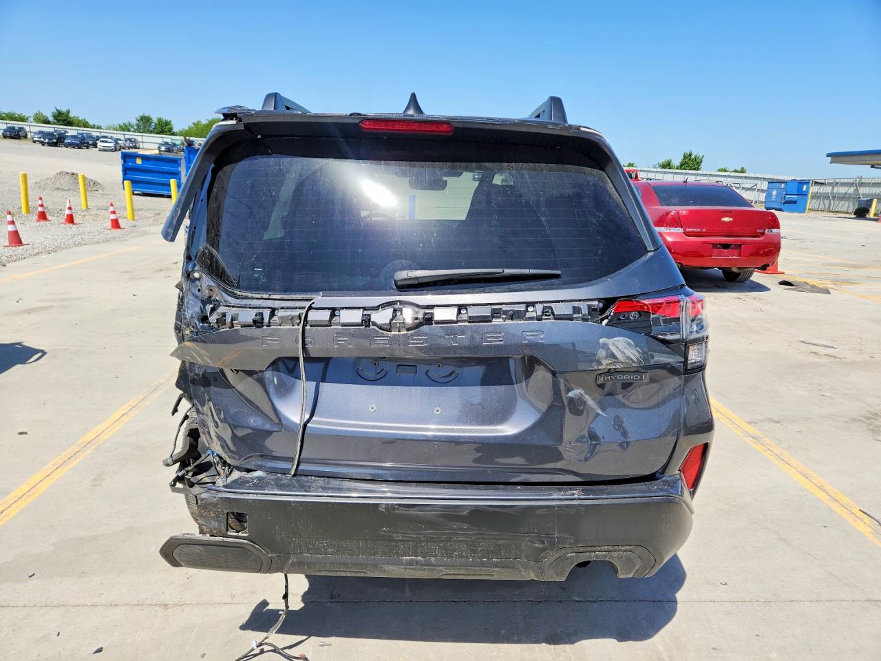 2025 Subaru Forester VIN JF2SLSED4SH435732 COPART salvage auction — Rear End, KY - CERT OF TITLE-SALVAGE, sold $9,600 on 2026-07-09 (photo 6)