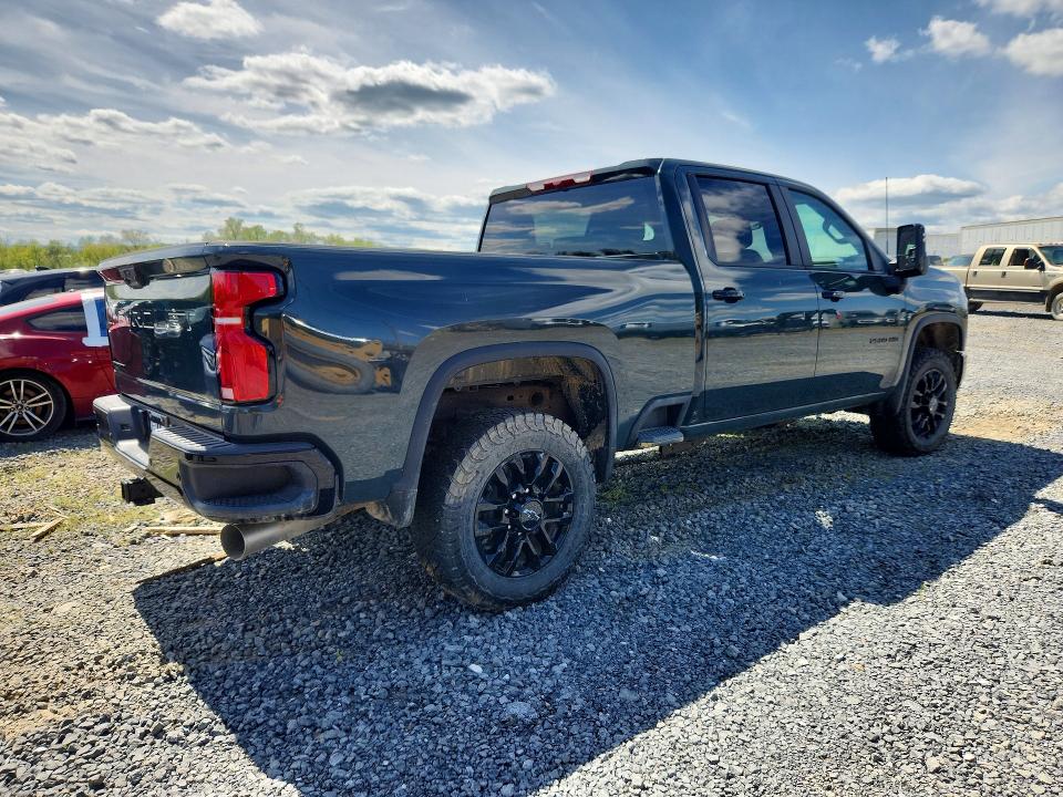 2026 Chevrolet Silverado 2500 VIN 1GC4KNEY2TF142021 COPART salvage auction — NORMAL WEAR, Wv - Certificate Of Title, sold $35,500 on 2026-07-21 (photo 3)