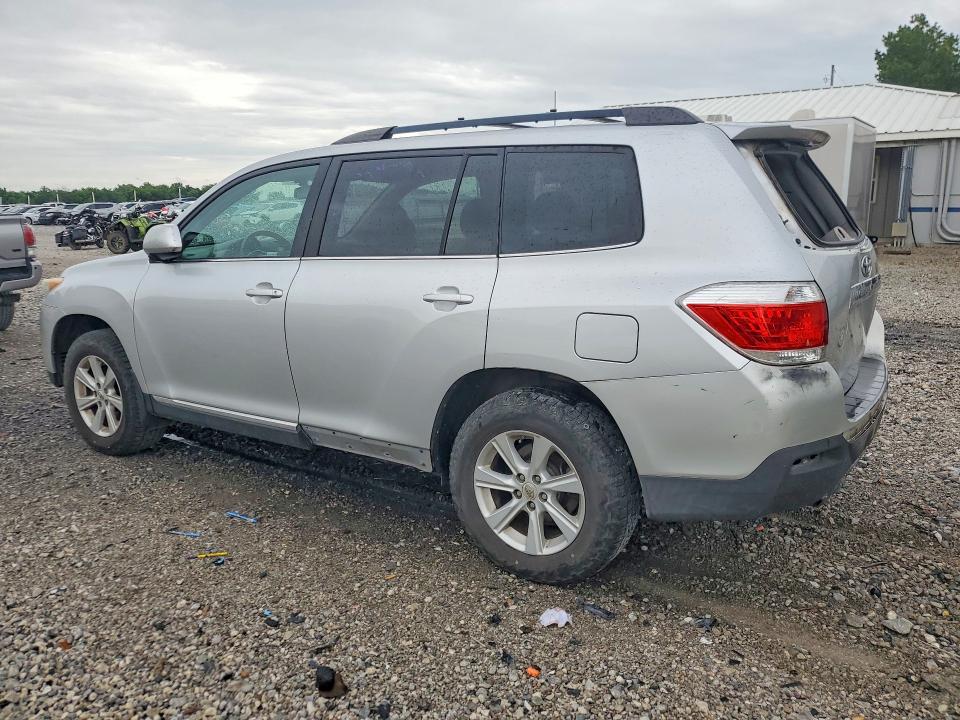 2011 Toyota Highlander VIN 5TDBK3EH8BS079775 COPART salvage auction — REAR END, AR - CERT OF TITLE-SALVAGE, sold $60 on 2026-07-27 (photo 2)