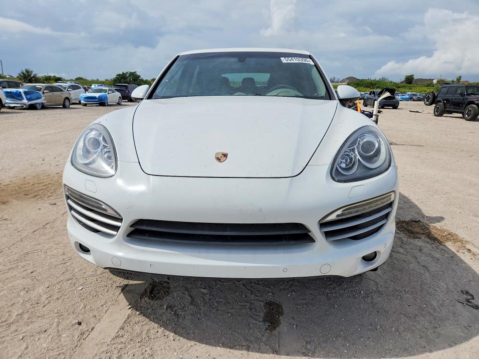 2014 Porsche Cayenne VIN WP1AA2A28ELA97451 COPART salvage auction — MINOR DENT/SCRATCHES, Fl - Certificate Of Title (P), sold $975 on 2026-07-28 (photo 5)