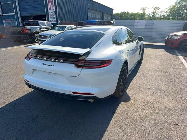 2017 Porsche Panamera VIN WP0AA2A71HL103883 COPART salvage auction — NORMAL WEAR, Ca - Cert Of Title-Salvaged, sold $22,100 on 2026-07-06 (photo 4)