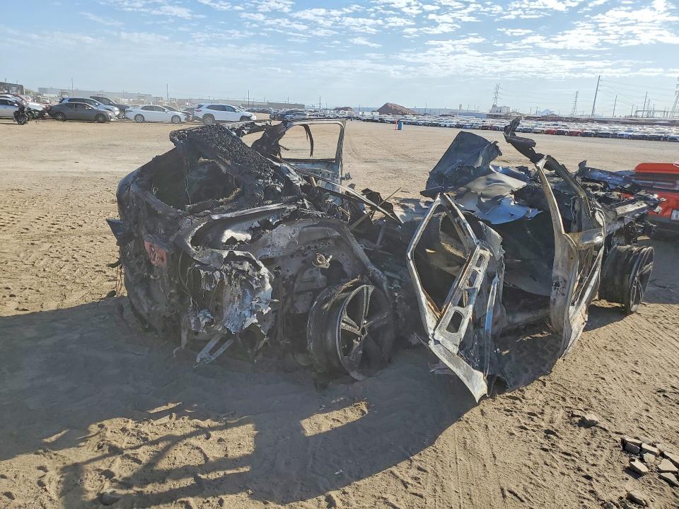 2018 Jaguar F-pace VIN SADCL2FN2JA254991 COPART salvage auction — BURN, AZ - CERT OF TITLE- NON REPAIR, sold $150 on 2026-07-27 (photo 3)