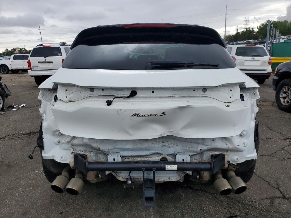 2023 Porsche Macan VIN WP1AG2A55PLB35522 COPART salvage auction — REAR END, Co - Public - Salvage Title, sold $1,050 on 2026-07-30 (photo 6)