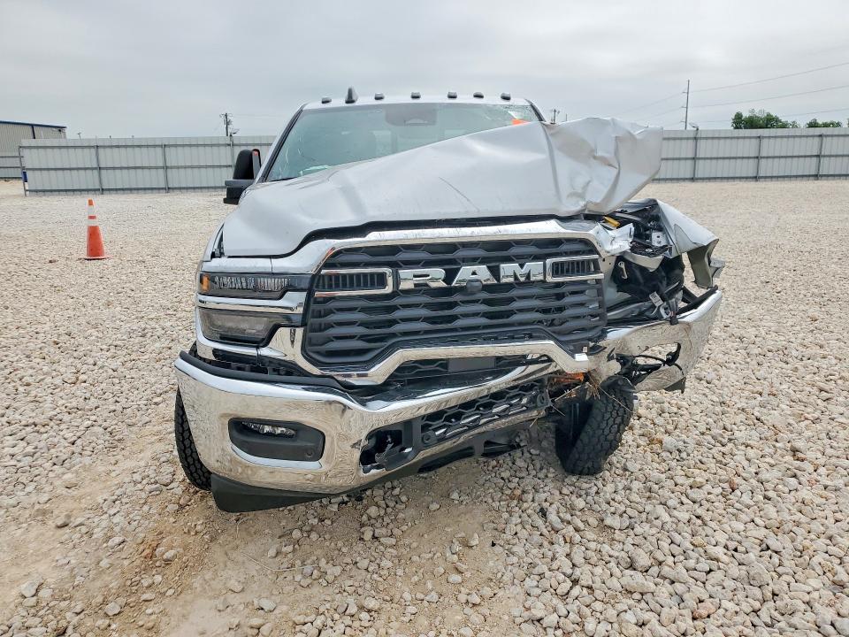 2026 Ram 3500 VIN 3C63RRGL0TG250899 COPART salvage auction — FRONT END, Tx - Salvage Vehicle Title, sold $10,100 on 2026-07-02 (photo 5)