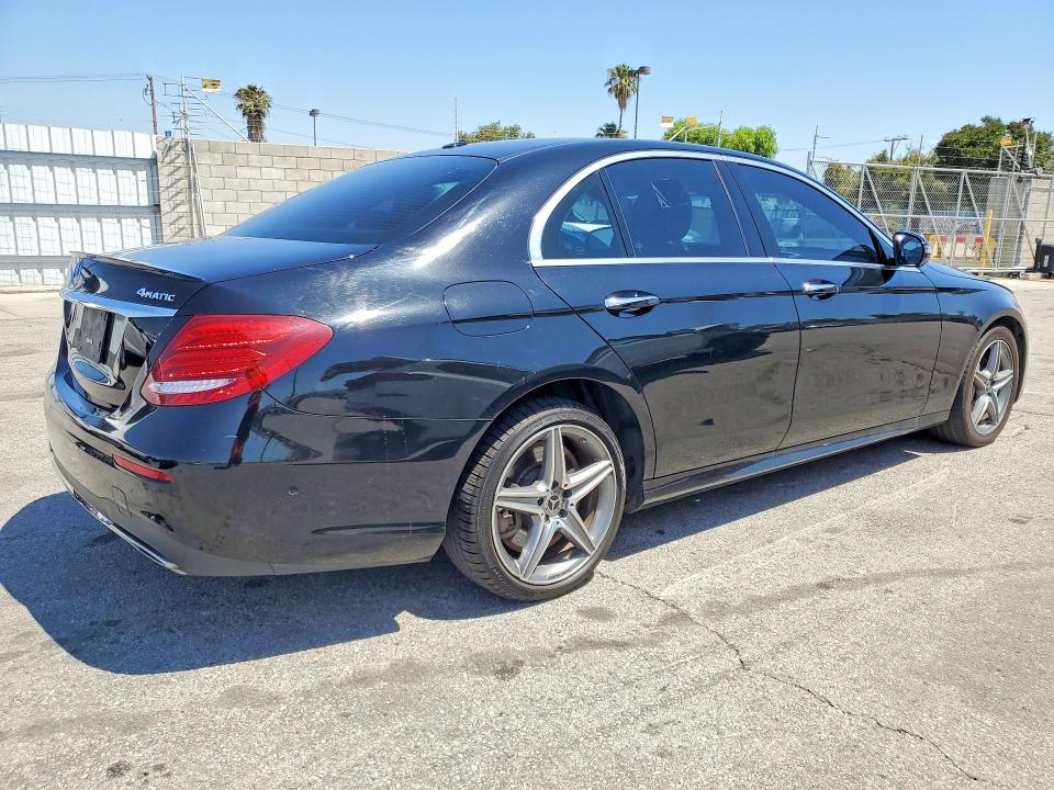 2019 Mercedes-benz VIN WDDZF6JB3KA520284 COPART salvage auction — MINOR DENT/SCRATCHES, Ca - Dis/Dlr/Exp Only Clean Title, sold $13,000 on 2026-07-18 (photo 3)