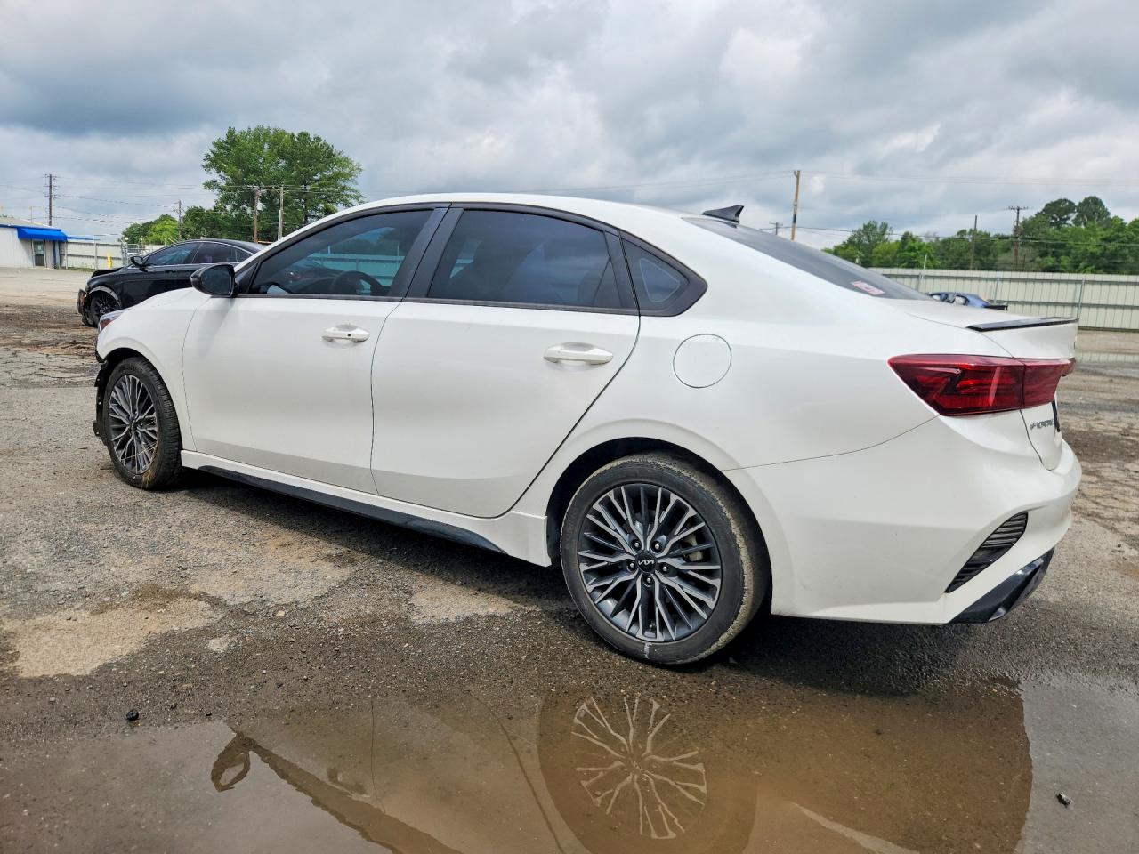 2023 Kia Forte VIN 3KPF54AD4PE664033 COPART salvage auction — Front End, LA - CERT OF TITLE-SALVAGE, sold $4,850 on 2026-07-09 (photo 2)