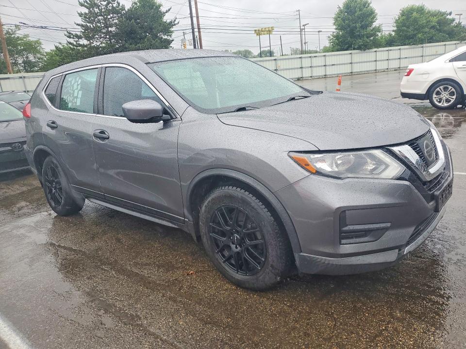 2017 Nissan VIN KNMAT2MT5HP571353 COPART salvage auction — MINOR DENT/SCRATCHES, Oh - Cert Of Title-Salvage, sold $2,100 on 2026-07-17 (photo 4)