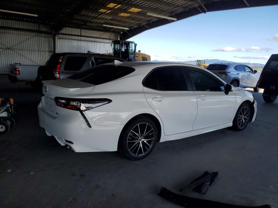 2022 Toyota Camry VIN 4T1G11AK6NU670309 COPART salvage auction — FRONT END, CA - SALVAGE CERTIFICATE, sold $7,500 on 2026-07-20 (photo 3)