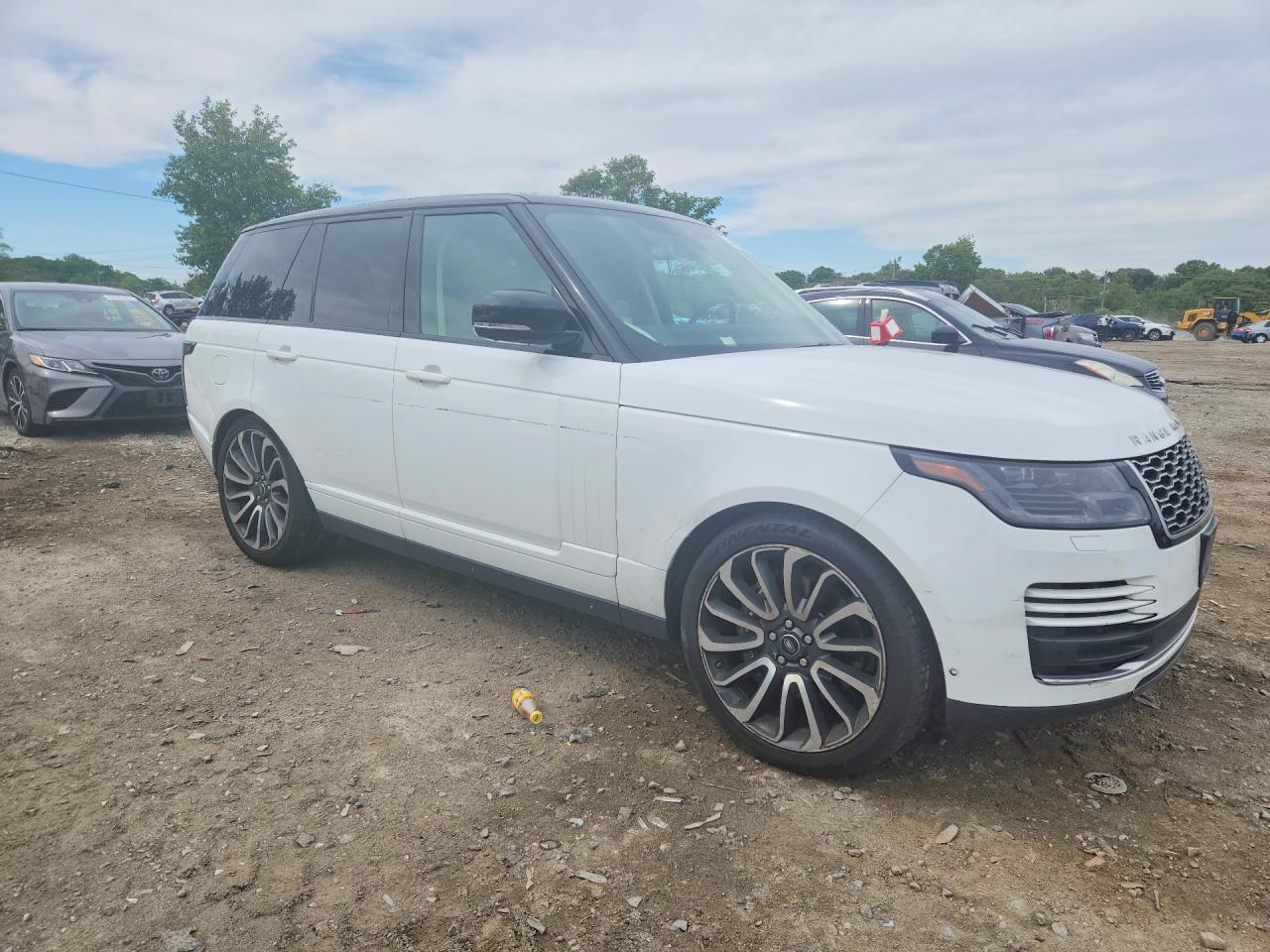 2018 Land Rover Range Rover VIN SALGS2SV3JA506231 COPART salvage auction — Minor Dent/Scratches, MD - DEALER ONLY CLEAN TITLE (P), sold $13,900 on 2026-07-03 (photo 4)