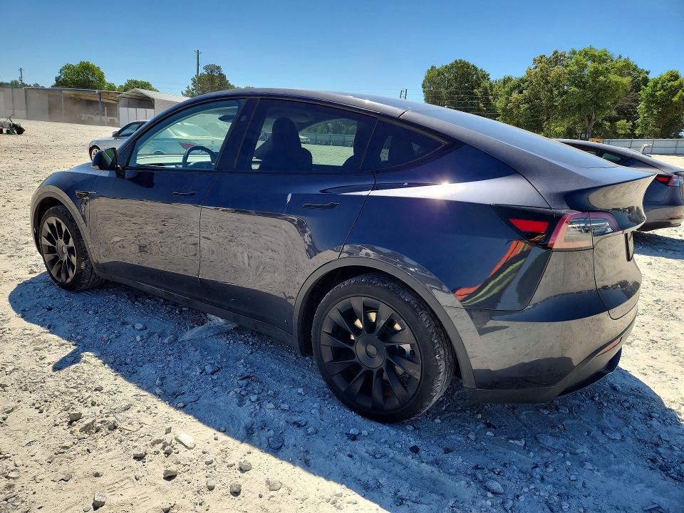 2024 Tesla VIN 7SAYGAEE5RF083418 COPART salvage auction — MINOR DENT/SCRATCHES, Salvage Title, sold $10,200 on 2026-07-29 (photo 2)