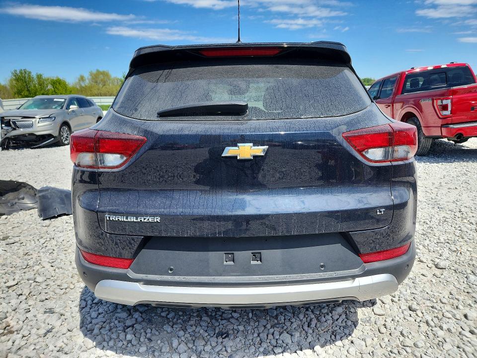 2021 Chevrolet Trailblazer VIN KL79MPS27MB104799 COPART salvage auction — SIDE, Salvage Title, sold $4,750 on 2026-07-16 (photo 6)