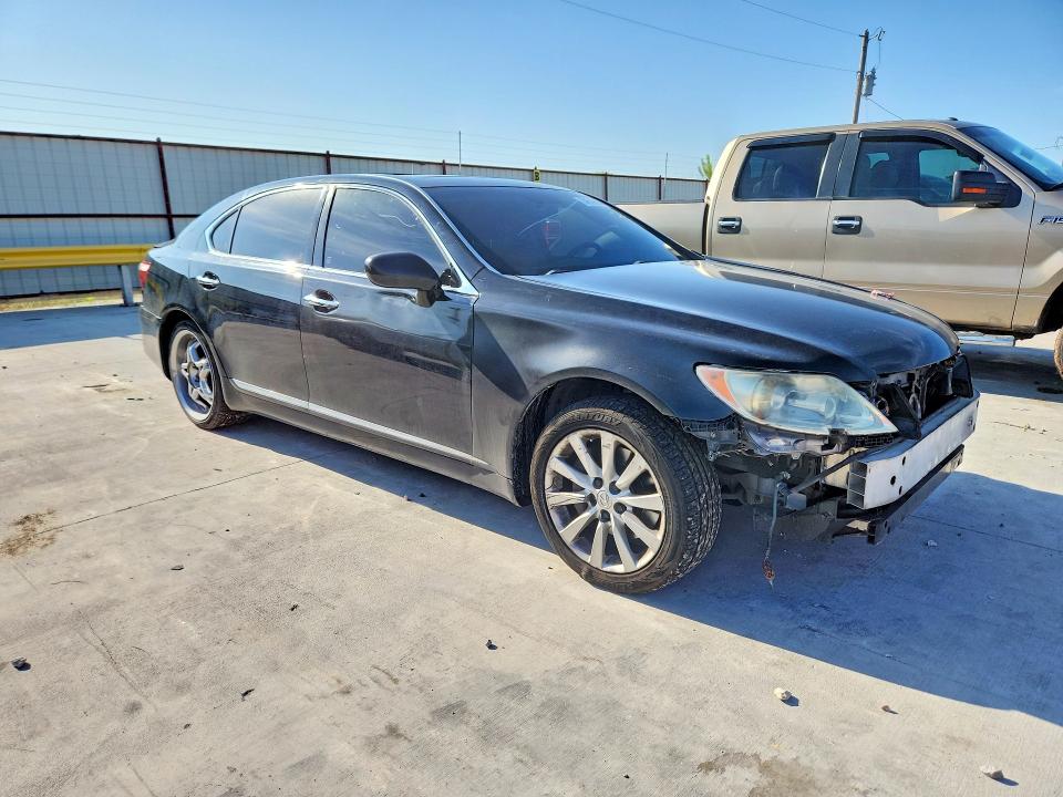 2007 Lexus Ls 460 VIN JTHGL46F675002887 COPART salvage auction — ALL OVER, TX - SALVAGE VEHICLE TITLE, sold $975 on 2026-07-31 (photo 4)