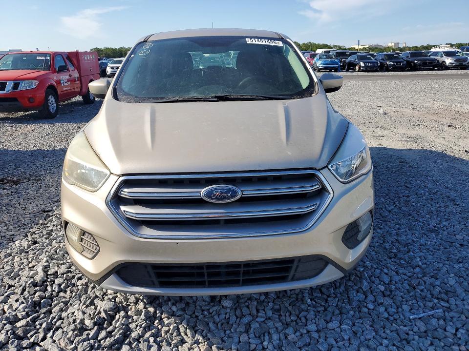 2017 Ford Escape VIN 1FMCU0GD2HUC19410 COPART salvage auction — MINOR DENT/SCRATCHES, Fl - Certificate Of Title, sold $2,050 on 2026-07-03 (photo 5)