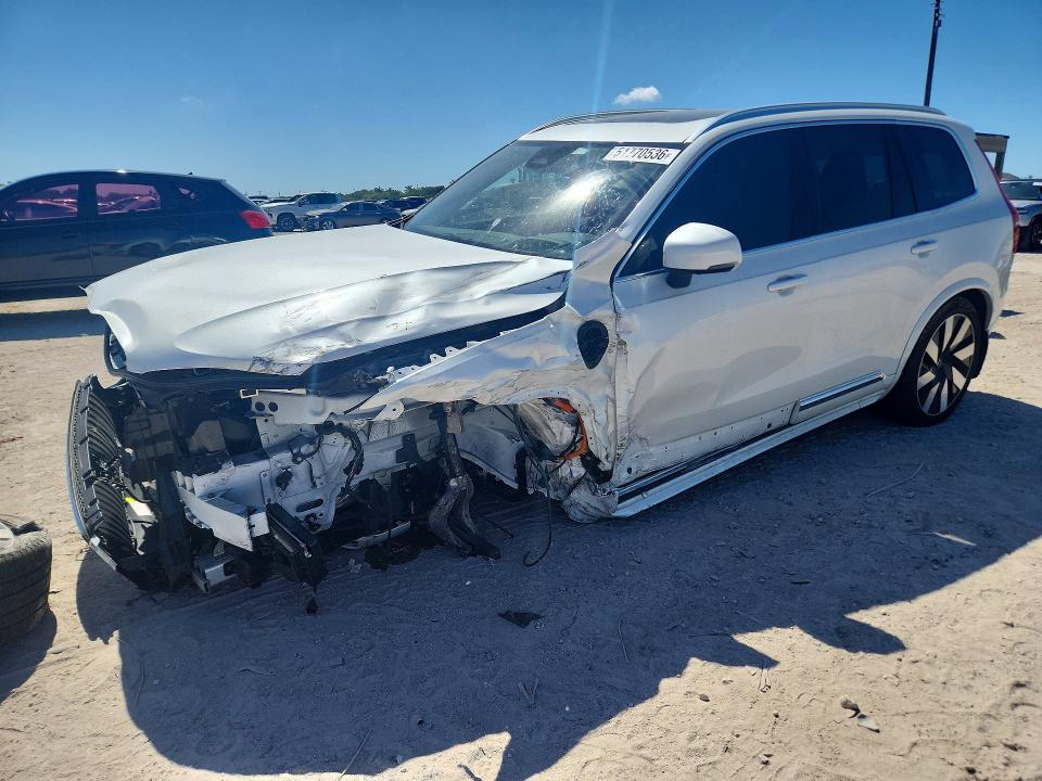 2025 Volvo Xc90 VIN YV4H60JF1S1330986 COPART salvage auction — FRONT END, Fl - Certificate Of Destruction, sold $60 on 2026-07-30 (photo 1)