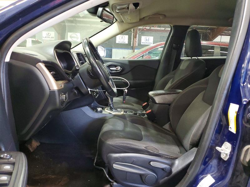 2016 Jeep Cherokee VIN 1C4PJMAS1GW252043 COPART salvage auction — MINOR DENT/SCRATCHES, Wv - Certificate Of Title, sold $1,950 on 2026-07-10 (photo 7)